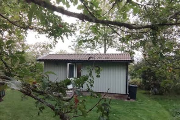 Ellös